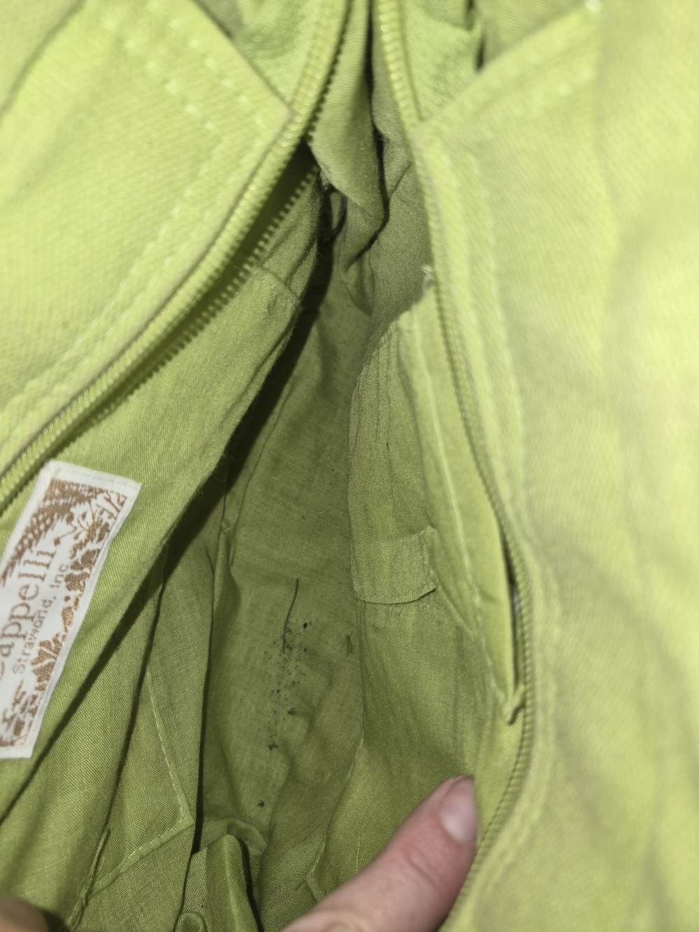 Vintage Capelli Straw Bag: Green Woven Tote with Embroidered Pineapple & Flowers - Picture 6 of 6